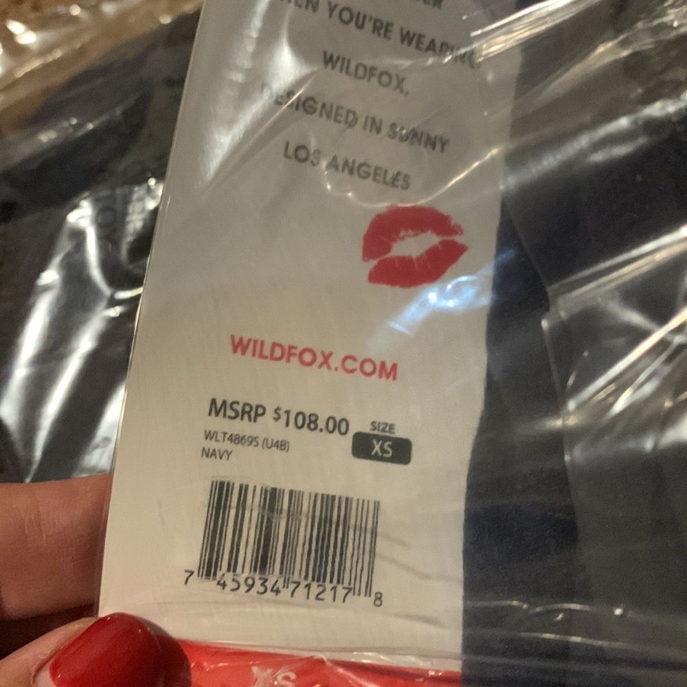 Wild fox statement sweatshirt. Extra small. NWT N… - image 5